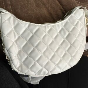 Chic White Quilted Crossbody Bag